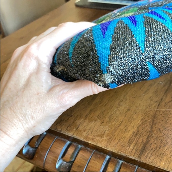 2 Stunning vintage handmade beaded pillows - Picture 11 of 12